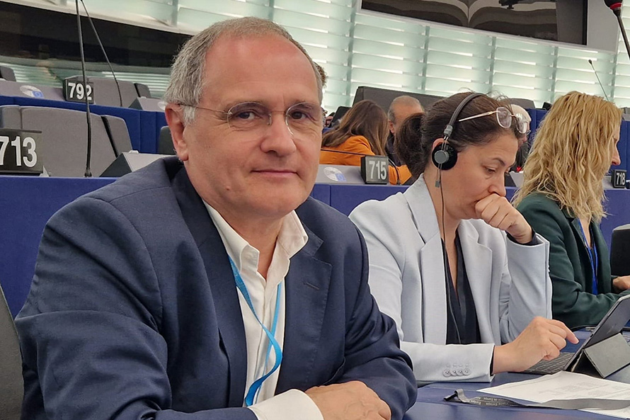 Paulo Pisco conduz relatório sobre proteção aos migrantes no Mediterrâneo