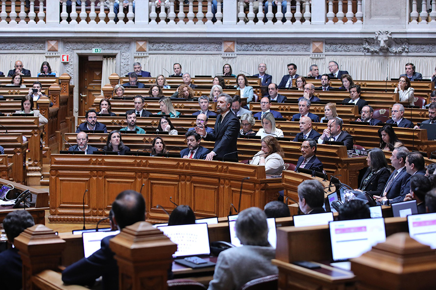 Aprovada segunda medida do pacote anunciado por Pedro Nuno Santos no debate do programa de Governo