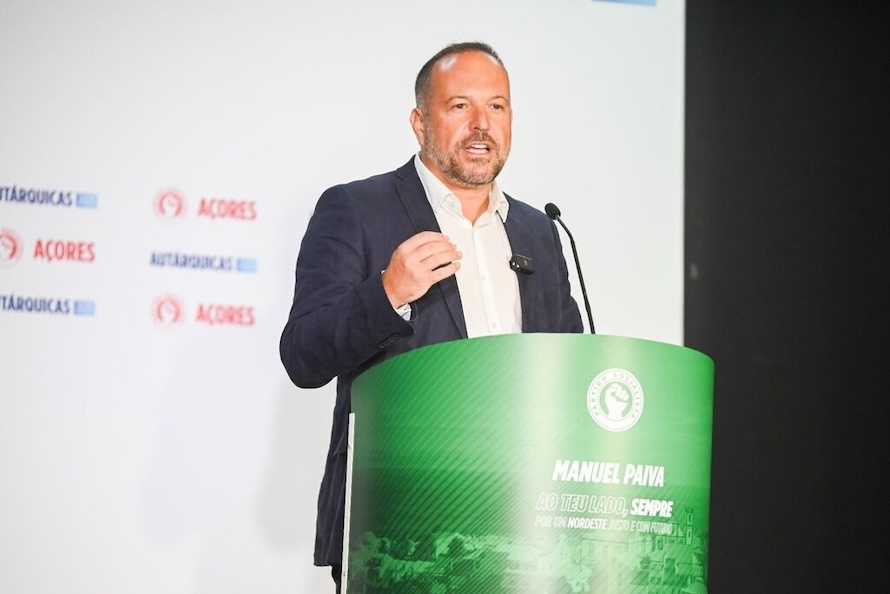 Francisco César defende soluções na habitação para estudantes e famílias açorianas