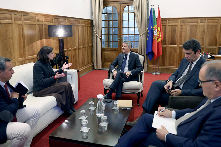 José Luís Carneiro recebeu embaixadores