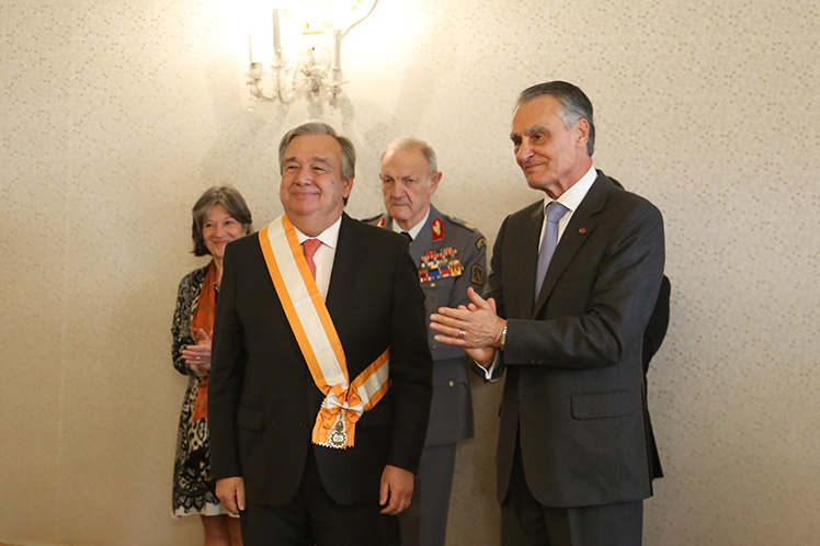 Guterres condecorado com a Grã-Cruz da Ordem da Liberdade