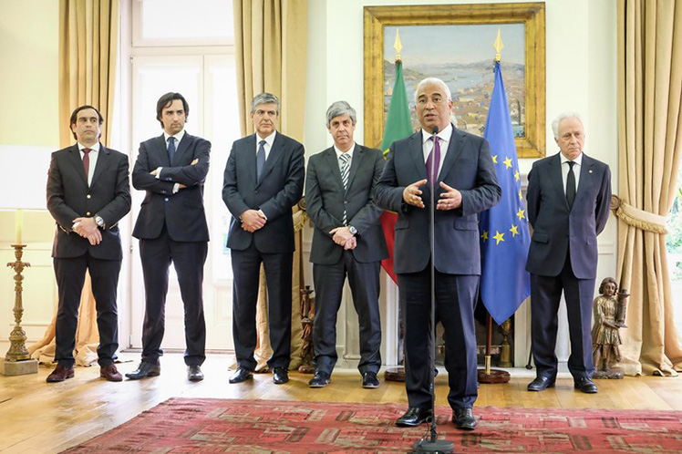 Governo facilita diálogo entre lesados do BES e instituições