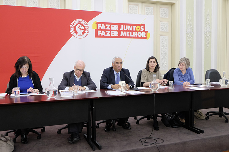 Este é um Governo esgotado e sem propostas