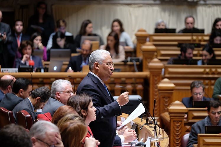 A estratégia do Governo veio provar que havia uma alternativa e que produz bons resultados para o país