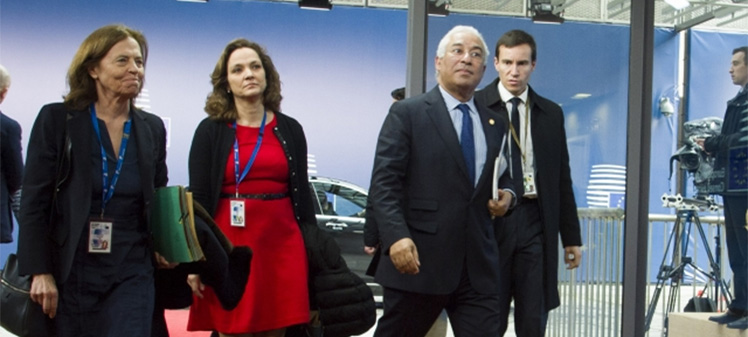 Êxito da construção europeia depende do aprofundamento da União Económica e Monetária