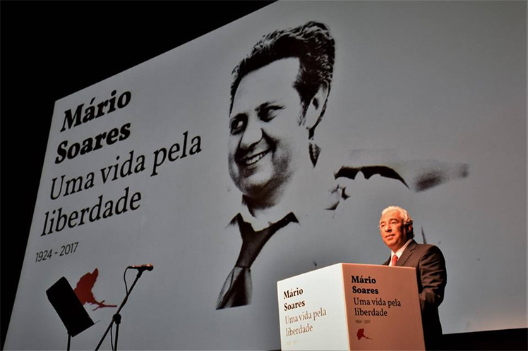 Mário Soares foi o rosto e a voz da nossa liberdade