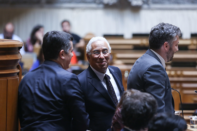 Maior criação de emprego em duas décadas mostra país no caminho certo