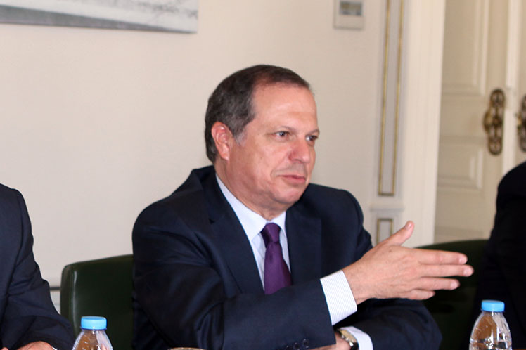 O primeiro-ministro tem falta de sintonia com a realidade