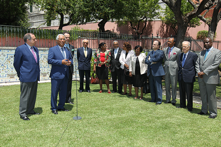 Eliminar barreiras no espaço lusófono
