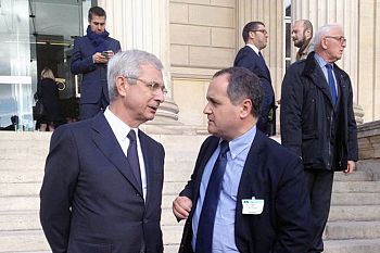 Deputado Paulo Pisco encontra-se com comunidade portuguesa