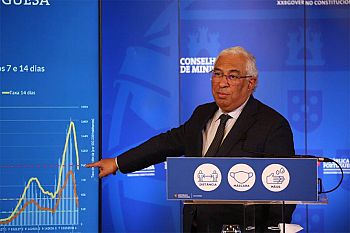 Governo assinala descida acentuada de novos casos e reitera que é decisivo manter vigilância