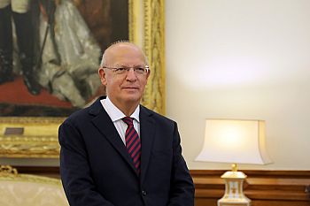 Dever cumprido a fazer valer a dignidade do Parlamento e da Democracia