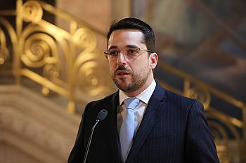 PS chama secretária de Estado da Mobilidade à AR por poder estar em causa um grave favorecimento na CP
