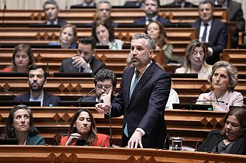 Crise política é da exclusiva responsabilidade do primeiro-ministro