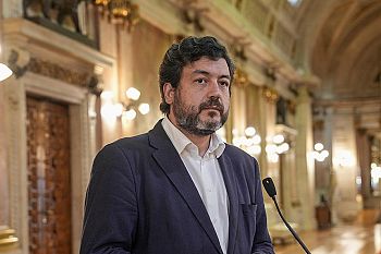PS saúda pedido de fiscalização urgente da Lei de estrangeiros