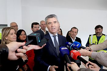 PS avisa Governo que TAP não pode perder papel estratégico