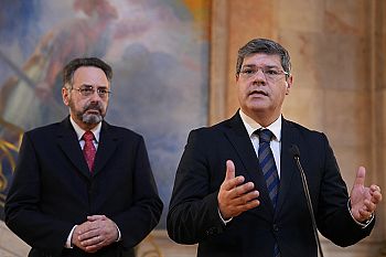 PS acusa Governo de querer governamentalizar a agência Lusa