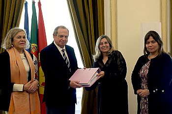 Entrega da candidatura de La Salette Marques