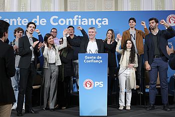 José Luís Carneiro consolida liderança no PS e prepara alternativa de governo para responder aos desafios do país