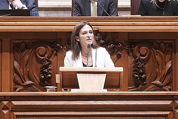 Isabel Moreira lamenta que “cartilha da extrema-direita” tenha democratas como cúmplices