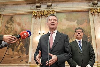 Constituição serve para manter os valores e os princípios como guia da ação política