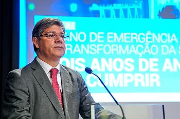 Degradação do SNS é má notícia para os portugueses e para a democracia