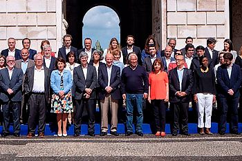 Seis meses a honrar compromissos