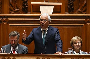 Apostar no conhecimento, desenvolver o Estado Social e prosseguir a recuperação de rendimentos