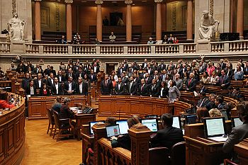 PS, BE, PCP, PEV e PAN votam a favor do OE2017