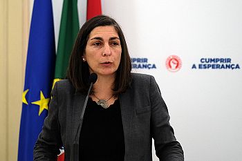 PS condena declarações e exige reação forte dos socialistas europeus