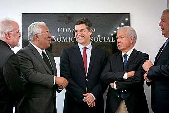 Governo e parceiros sociais subscrevem acordo que melhora dignidade do trabalho e condições de produtividade