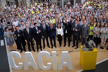 Reforço do investimento na fábrica Renault cria emprego e fortalece crescimento