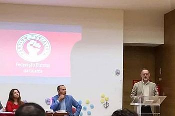 Carlos Luiz eleito presidente honorário