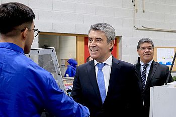 Socialistas reforçam compromisso com o crescimento, o conhecimento e a coesão