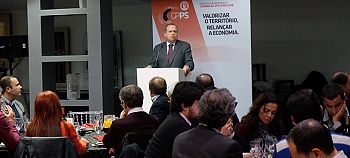 Portugal vive hoje um “tempo novo” de estabilidade política e social