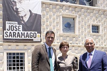 Líderes socialistas homenageiam Saramago