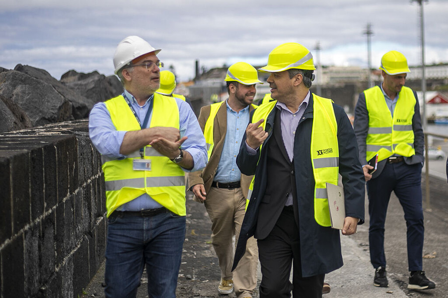 Portos e aeroportos dos Açores devem continuar a beneficiar da Política de Coesão da UE