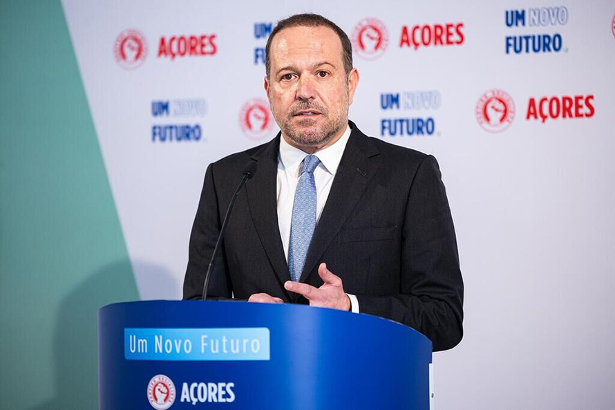 Francisco César acusa Bolieiro de esconder a gravidade da situação financeira da Região