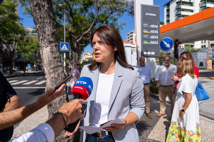 “Madeirenses travam a fundo com o preço dos combustíveis enquanto o Governo do PSD acelera na arrecadação de impostos”