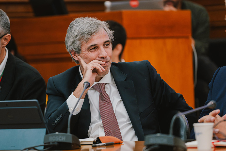 PS quer ouvir com urgência entidades representativas dos setores económicos e sociais mais afetados pelos custos de energia