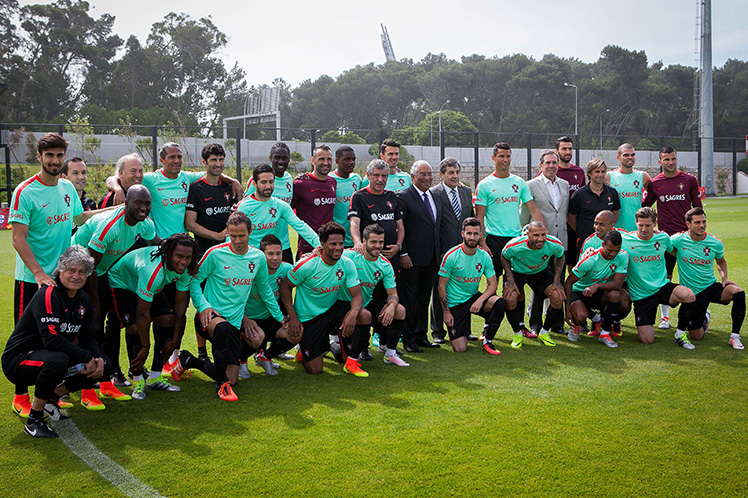António Costa desejou felicidades à seleção nacional