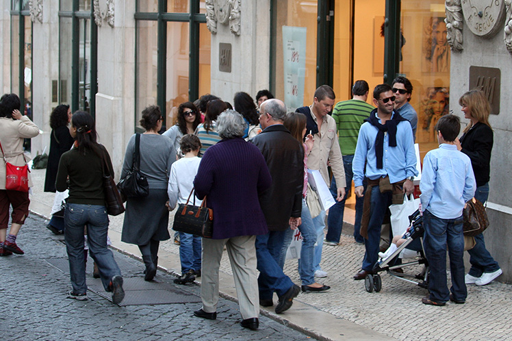 Economia portuguesa cresce e mostra clima de confiança dos consumidores