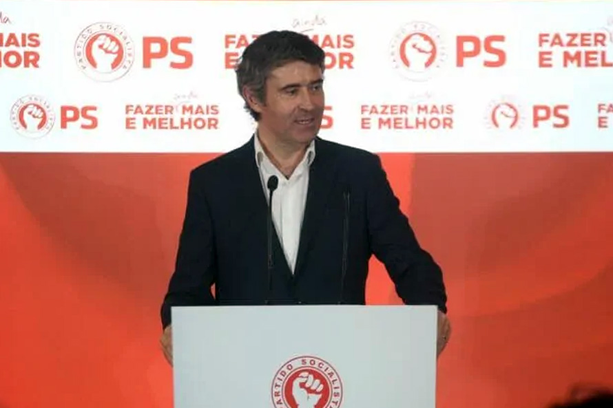 José Luís Carneiro eleito Secretário-geral adjunto por ampla maioria