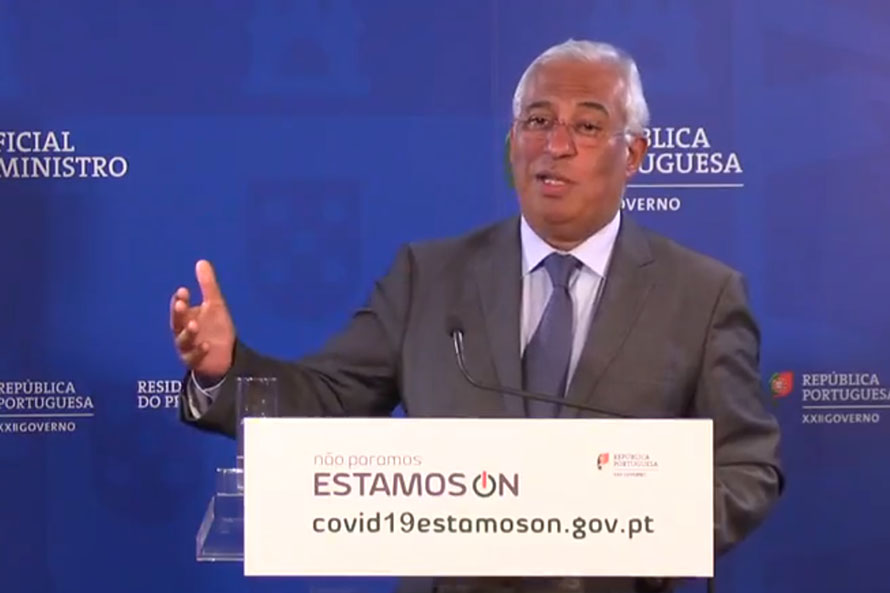 António Costa assinala com satisfação a revisão do plano de voos da TAP