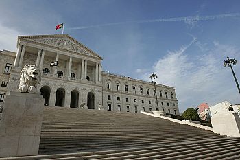 PS quer conferência sobre baixa tensão nos municípios