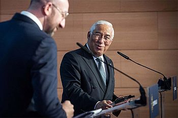 Vacinação vai acompanhar todo o ano de 2021 com “determinação” e “segurança”