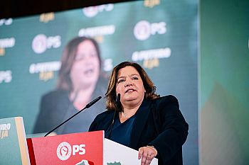 Só o PS pode travar o retrocesso social e garantir estabilidade