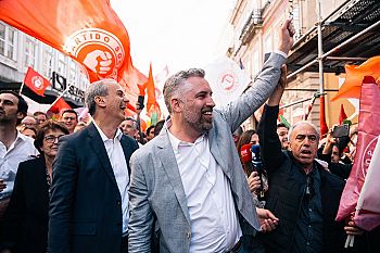 Pedro Nuno Santos sente “energia de vitória” no Porto