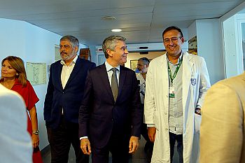 José Luís Carneiro exige “resposta política sólida e previsível” para urgências de obstetrícia de Setúbal