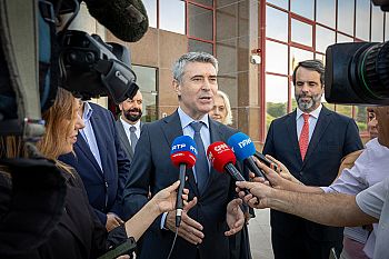 PS reorienta reforma social para combater pobreza e desigualdades